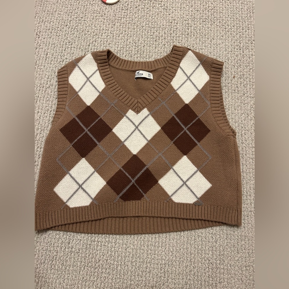 Hollister sweater vest